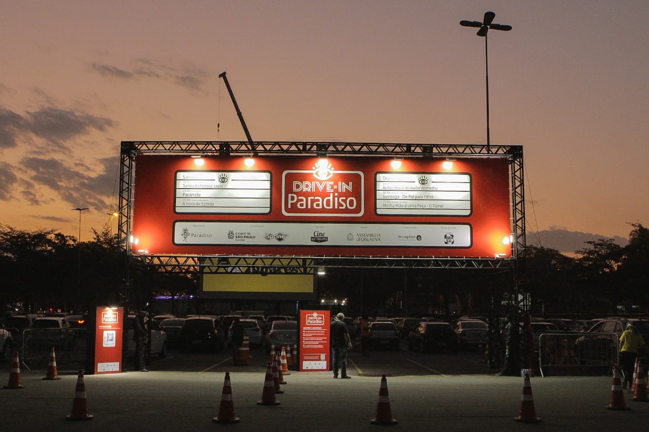 Drive-In Paradiso: cinema gratuito recebe 5 mil pessoas ao longo de um mês em São Paulo