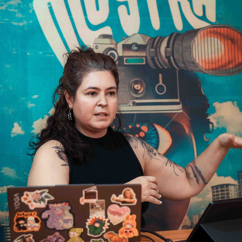 Rafaela Camelo em masterclass na Goiânia Kino Mostra